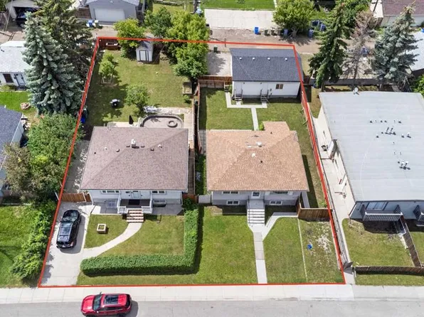 1827 E 43rd St SE, Calgary, AB T2B 1H1