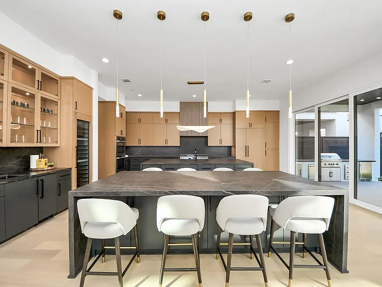 2232 Swift Blvd — Photo 11