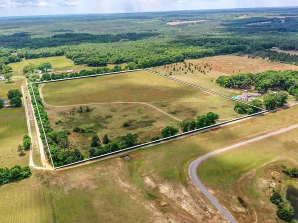 1704 Cobb Rd, Baker, FL 32531