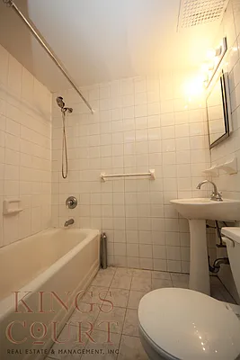 Rented by Kings Court Real Estate | media 23