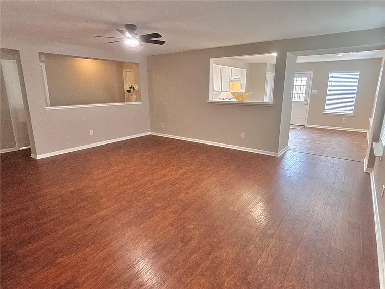 8134 Sanders Forest Ct — Photo 7