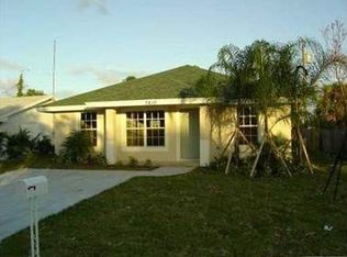 7810 Terrace Rd, Lake Worth, FL 33462