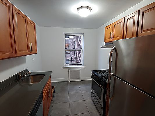2nd image of 33-34 77th St #6A