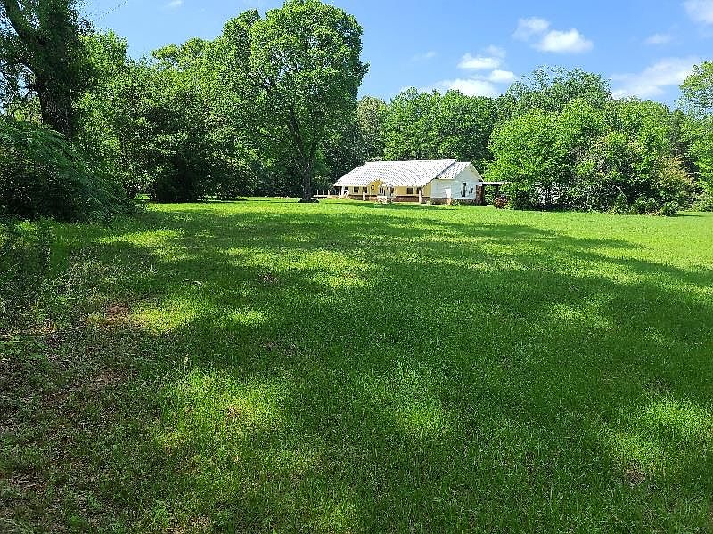1st image of 775 County Road 392