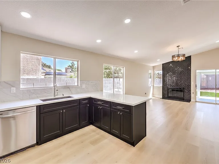 8305 Windrush Ave — Photo 14