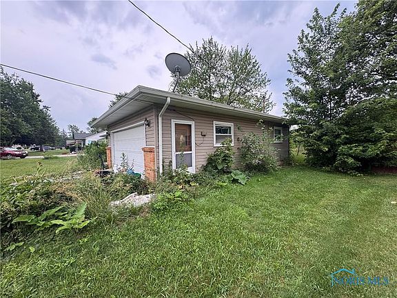 3rd image of 28601 Hille Dr