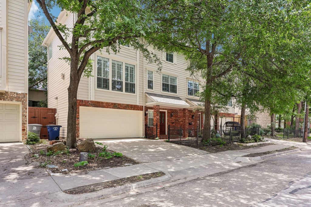 3312 Throckmorton St, Dallas, TX 75219 townhouse