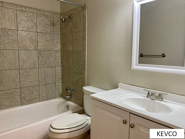 1728 Azalea Dr — Photo 8