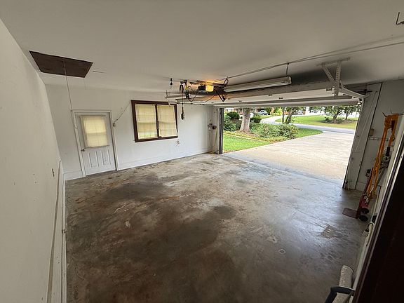 2nd image of 2788 Dellinger Dr