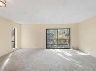 612 Pine Ridge Pl, Raleigh, NC 27609