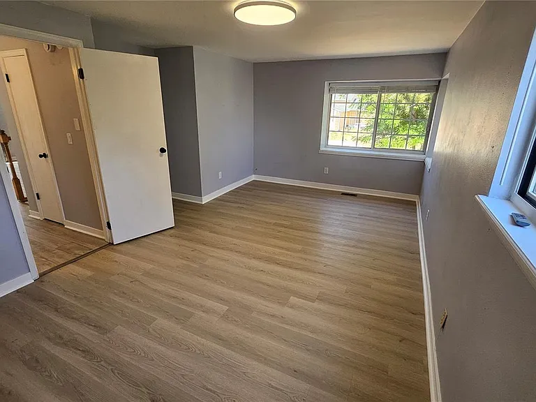 4244 S Bahama St — Photo 11