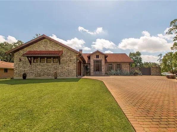 106 College Dr, Hammond, LA 70401