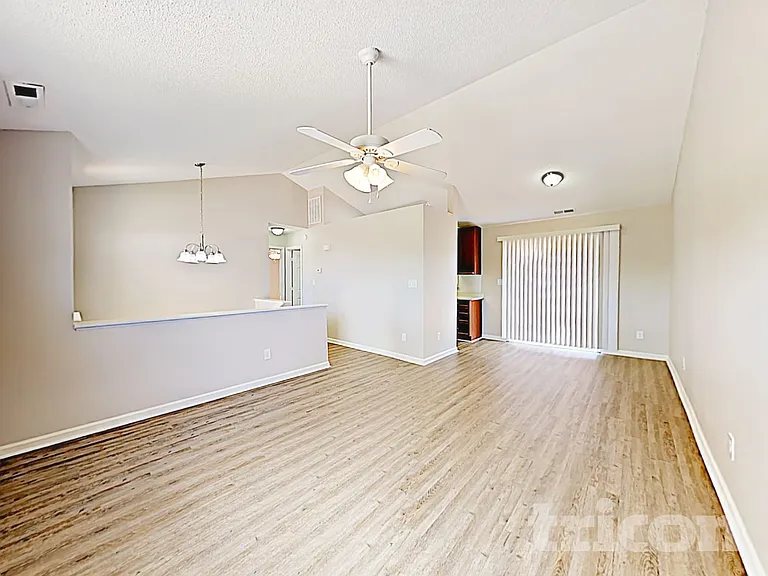 4310 Windjammer Ct SW — Photo 4