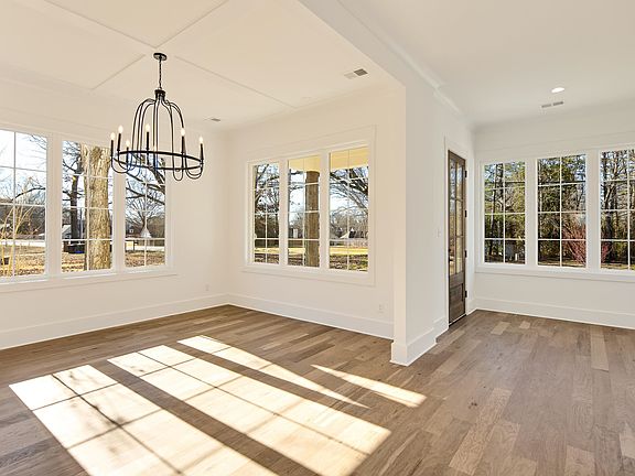 4th image of 641 Fletcher Rd