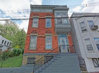 496 4th St, Troy, NY