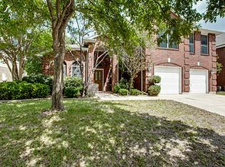 8112 Slide Rock Rd, Fort Worth, TX 76137