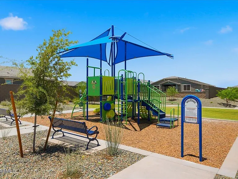 15875 W Cottontail Ln — Photo 68