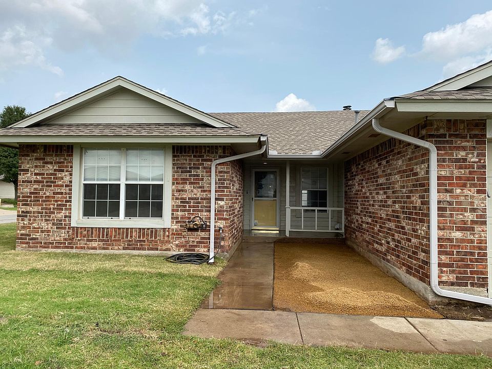1st image of 308 Bradgate Dr