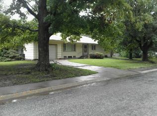 2508 Minnesota Ave, North Newton, KS 67117