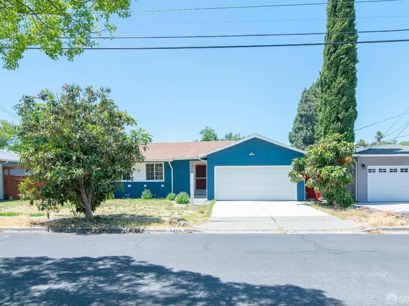 3453 Thunderbird Dr, Concord, CA 94520