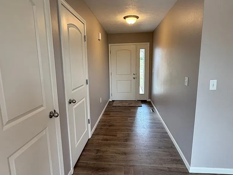 185 Bald Cypress Ct — Photo 2