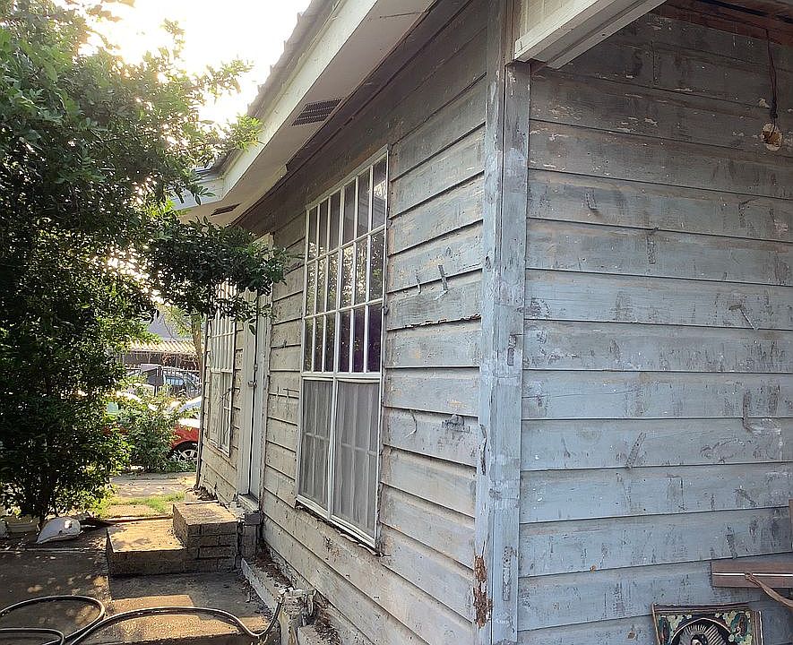 2nd image of 3528 Norma Ave