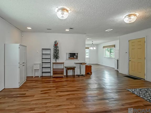 6th image of 14307 Piedescalzo Ln