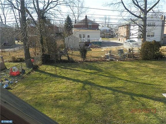 3rd image of 604 W South Ave