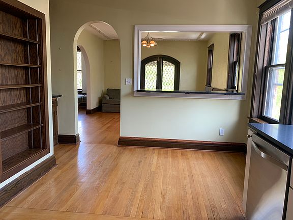 5th image of 7256 Pershing Ave #A
