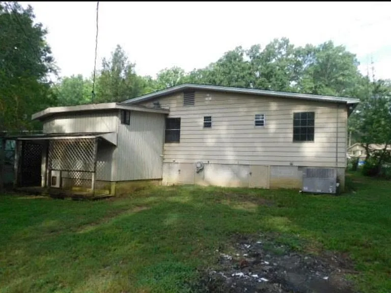 821 Desoto Pl — Photo 1