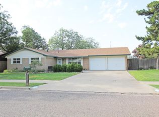 412 E June St, Alpine, TX 79830