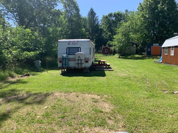 4/104 Woodhaven Dr E, Sublette, IL 61367
