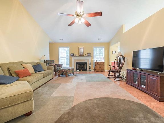 4th image of 1603 Towne Cv