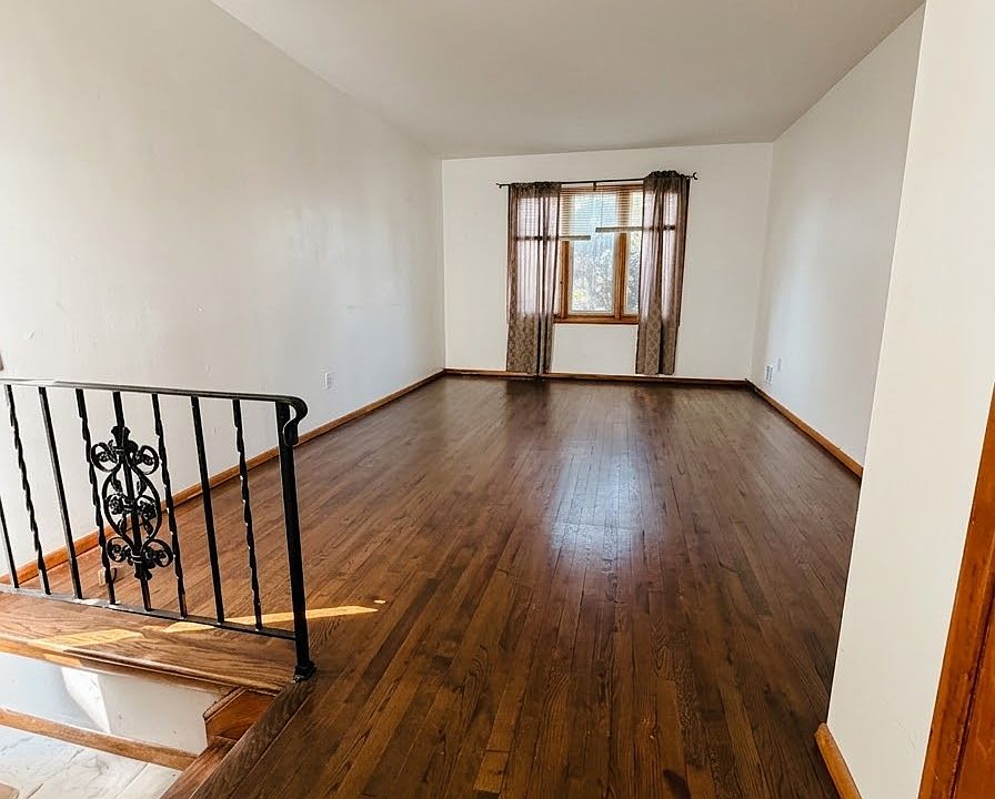 1st image of 28 Devens St