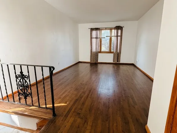 28 Devens St, Staten Island, NY 10314