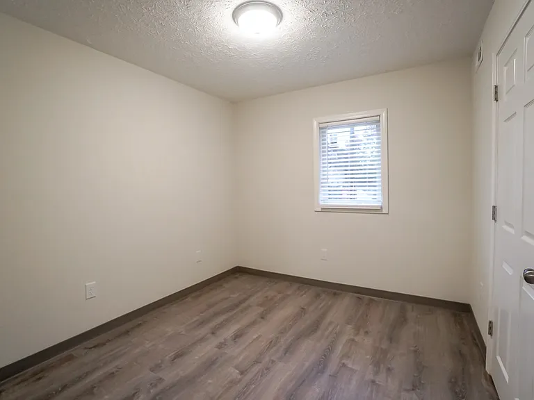 1638 W Kentucky St — Photo 10