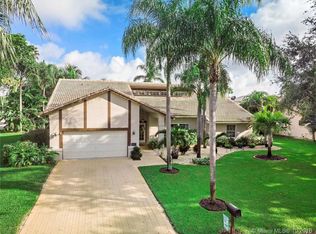 10377 NW 6th Ct, Coral Springs, FL 33071