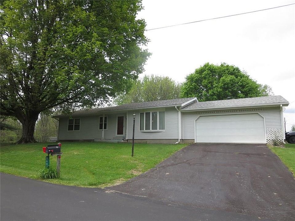 1st image of 3690 W Arrowhead Dr