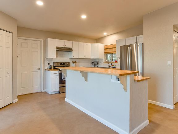 3rd image of 6950 N Comet Ct