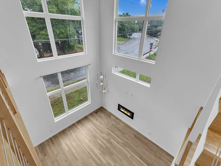 2nd floor view to downstairs