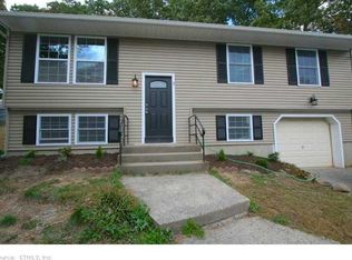 5 Celantano Dr, Naugatuck, CT 06770