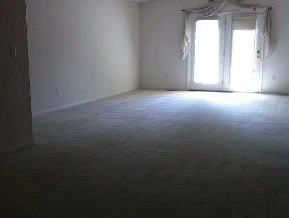 2nd image of 112 Glenwood Cir
