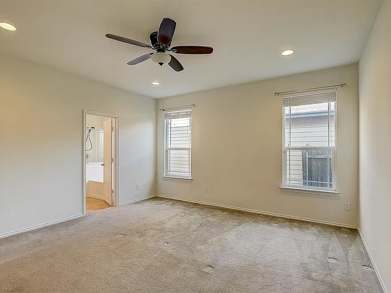 5912 Sardinia Dr — Photo 20