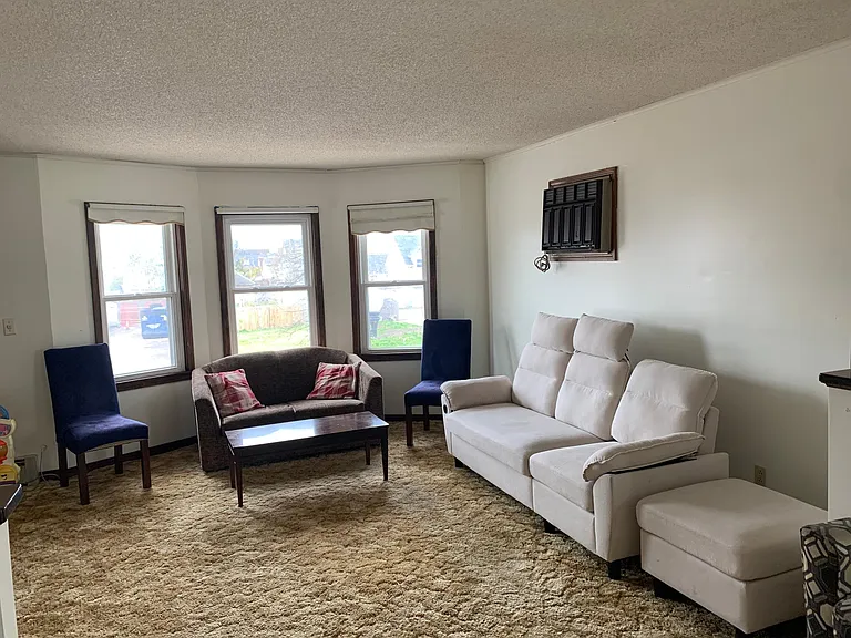1092 E Lovejoy St #2 — Photo 5