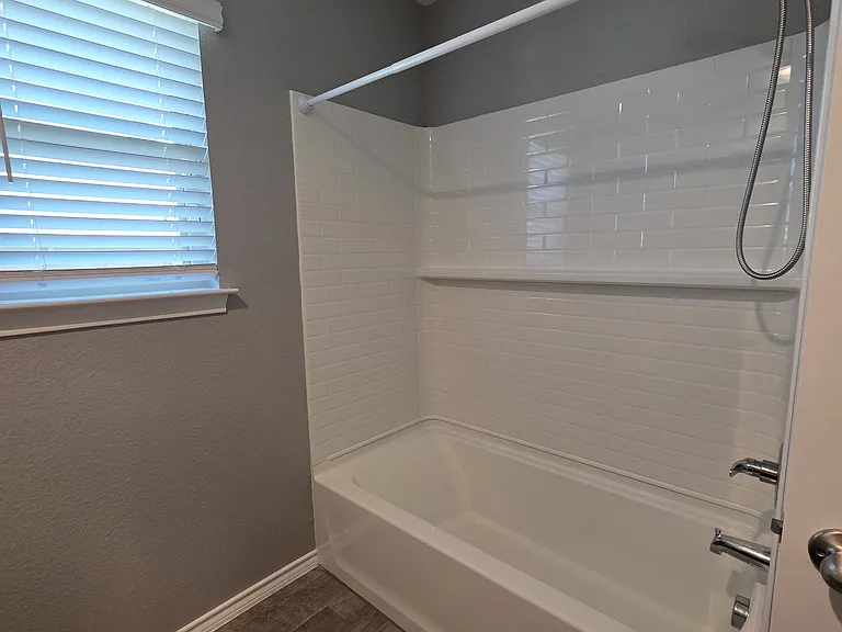 1644 Glade Meadows Dr — Photo 17