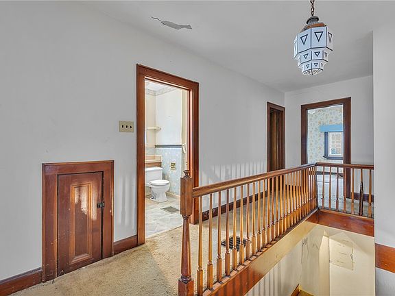18th image of 613 Briarcliff Dr