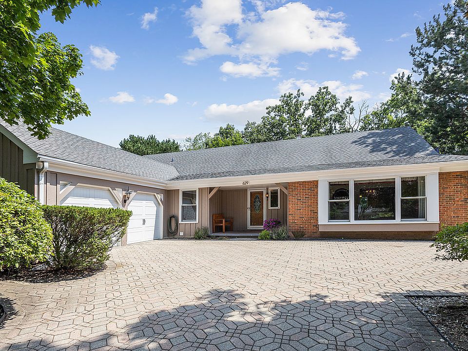 1st image of 629 Charlemagne Dr