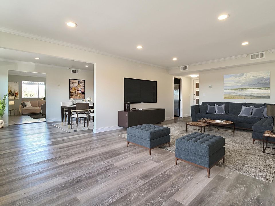 1st image of 1567 Regent St #301