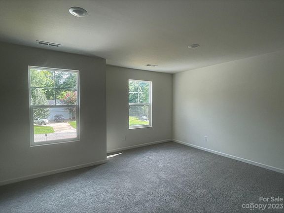 5th image of 3517 Cambridge Pl #12