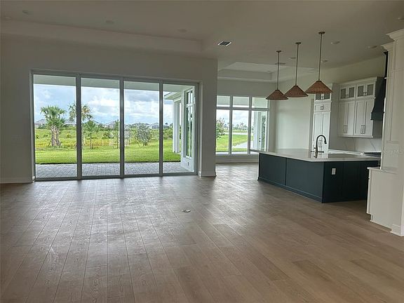 3rd image of 17483 MONTGOMERY COURT